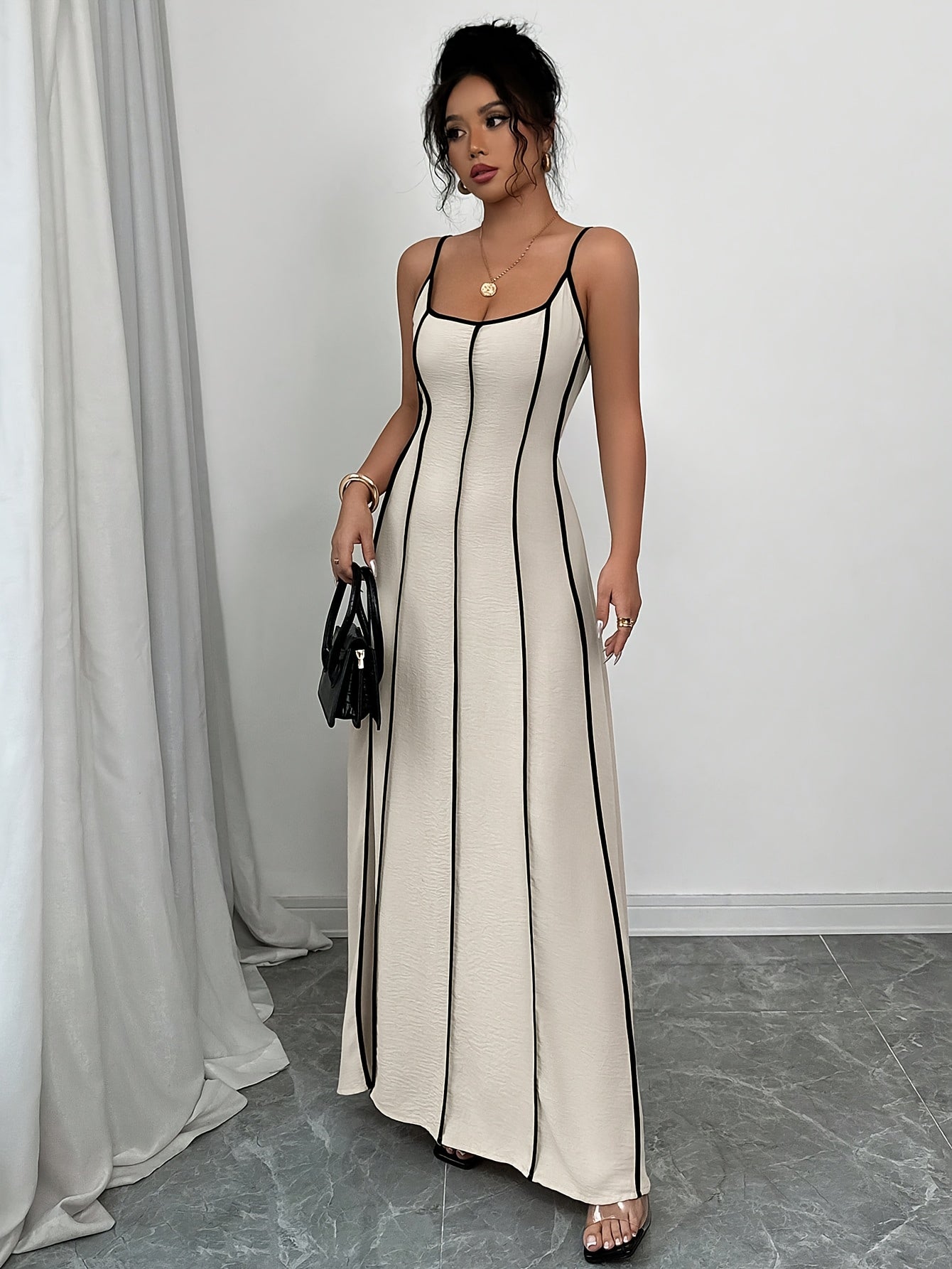 Elegant Two-Tone Maxi Dress