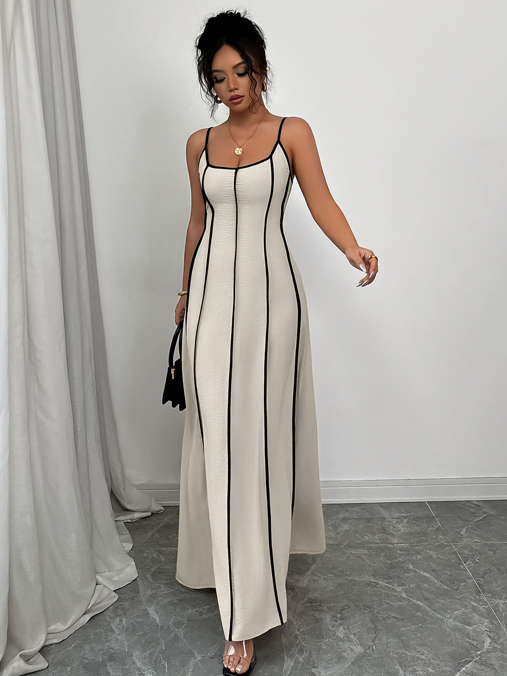 Elegant Two-Tone Maxi Dress