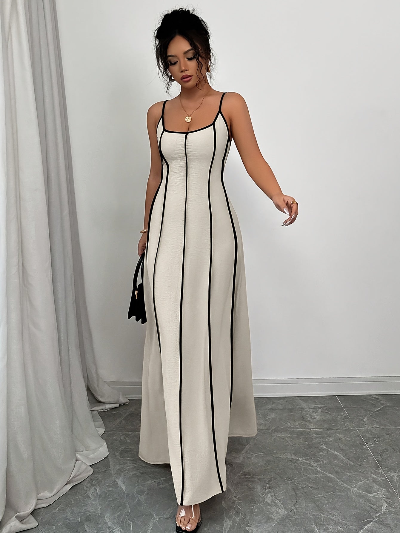 Elegant Two-Tone Maxi Dress