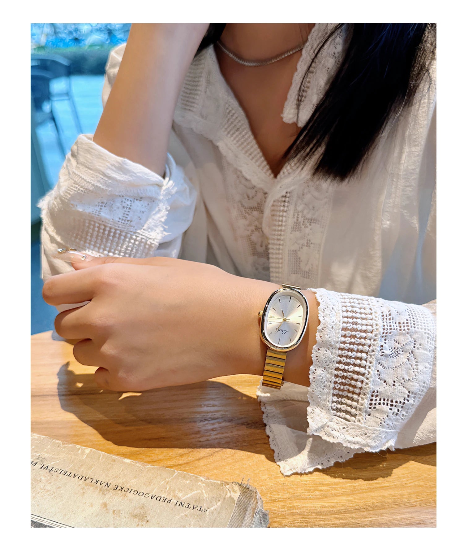 Fashionable Women's Watch