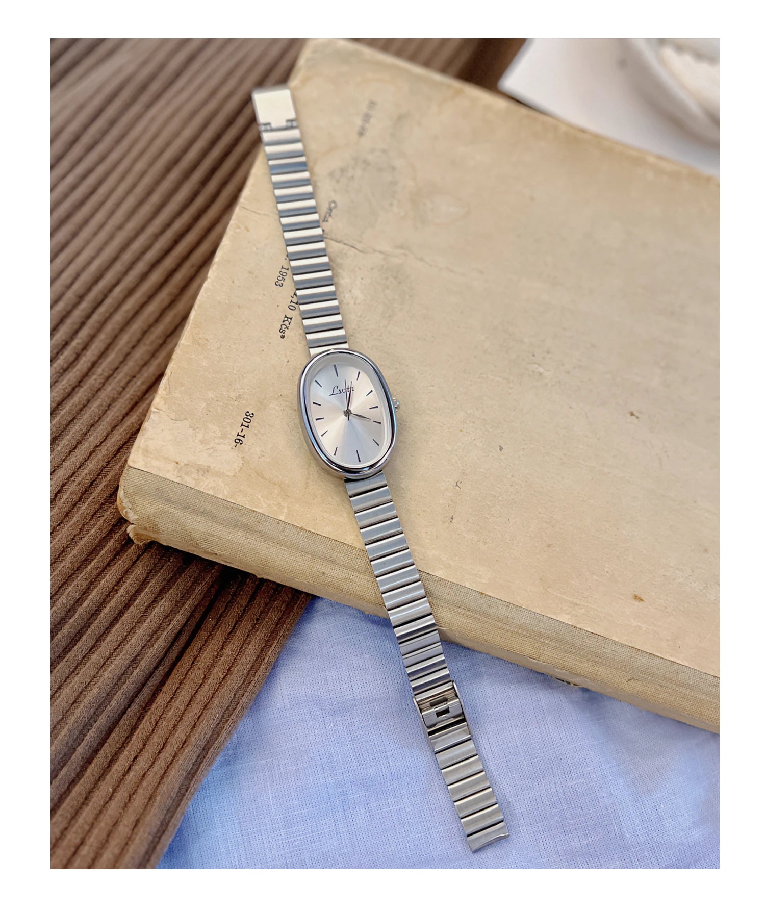 Fashionable Women's Watch