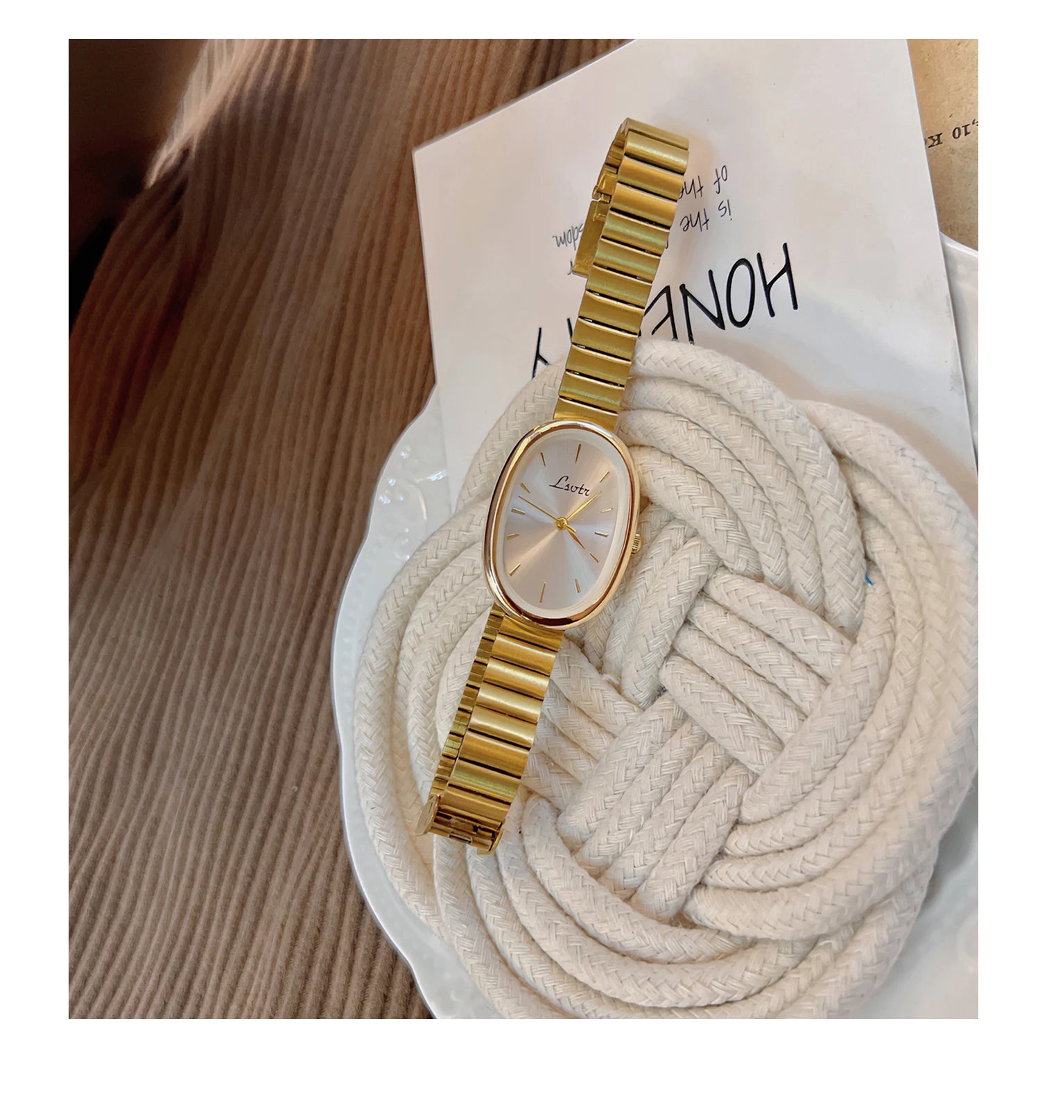 Fashionable Women's Watch
