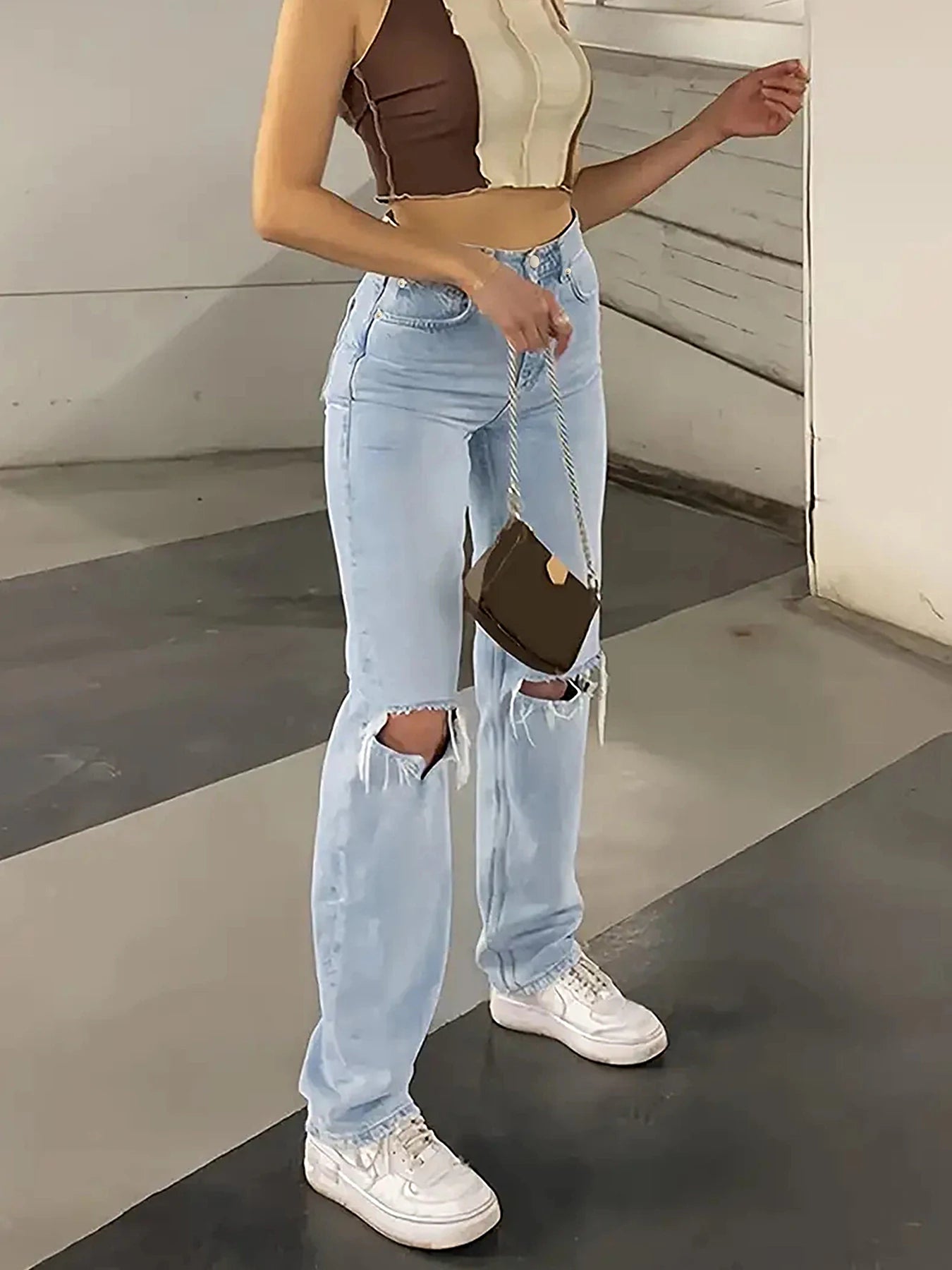 Women's new knee-piercing jeans