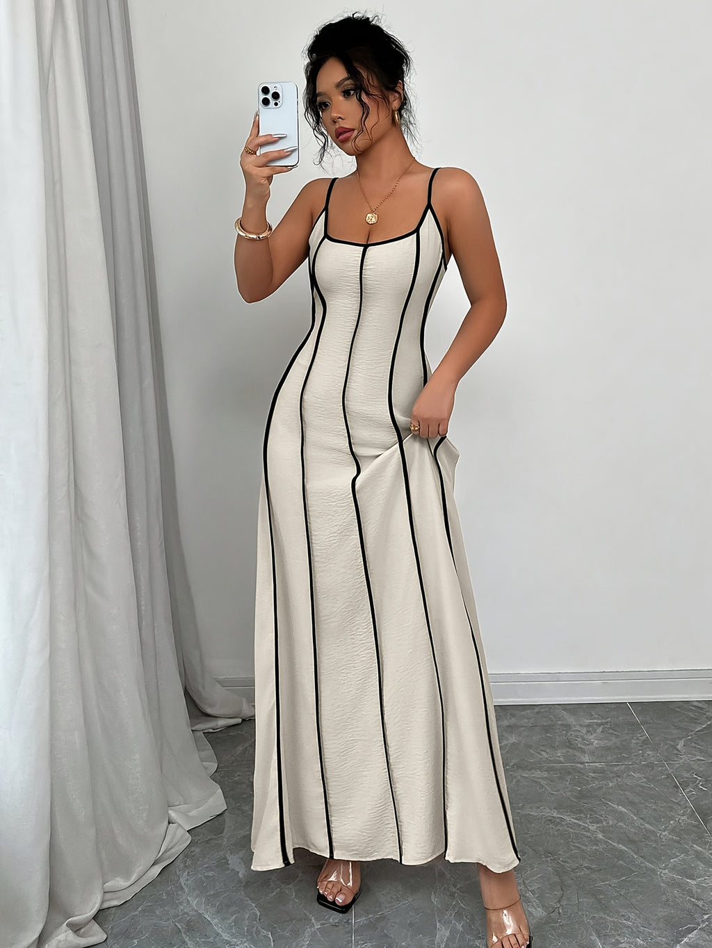 Elegant Two-Tone Maxi Dress