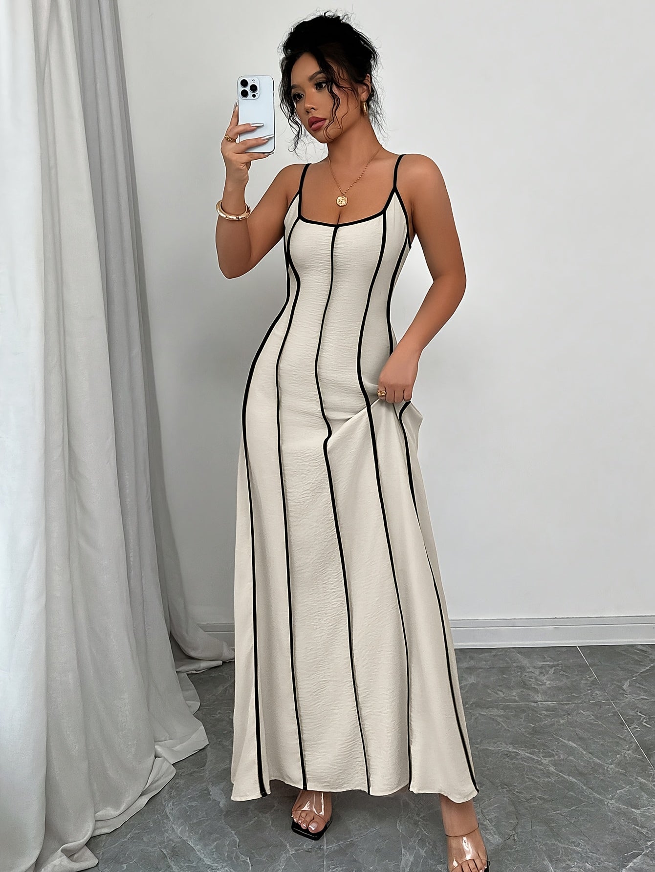 Elegant Two-Tone Maxi Dress
